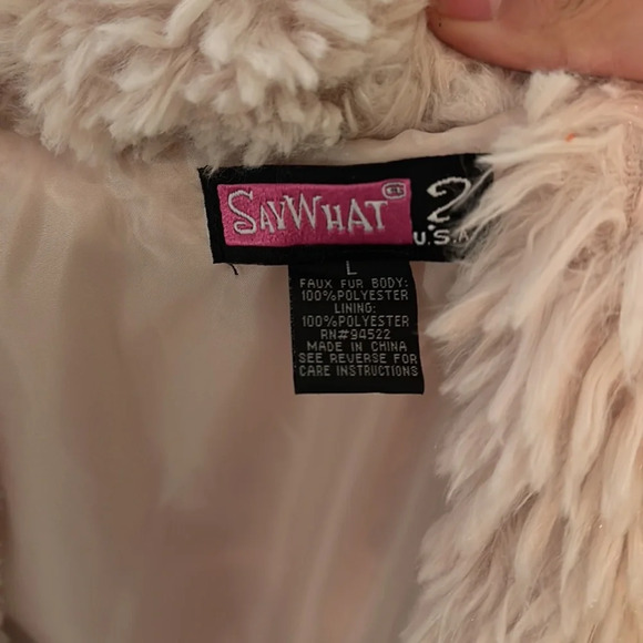 Pink faux fur coat - Picture 3 of 3